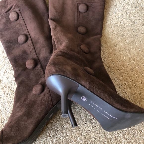 CHINESE LAUNDRY FAUX SUEDE BOOTS WITH BUTTON DETAIL, SIZE 8-1/2, like new - Picture 2 of 3
